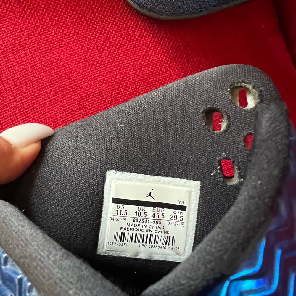 Nike Shoes - Picture 5 of 12
